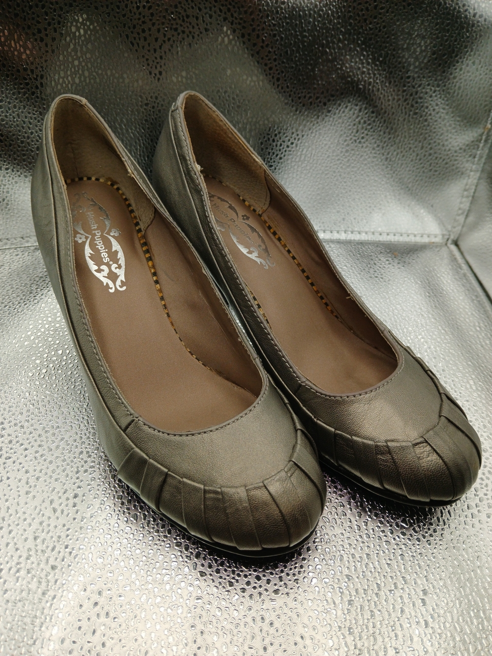 Hush Puppies Light Bronze Small Heels Women's Size 8.5